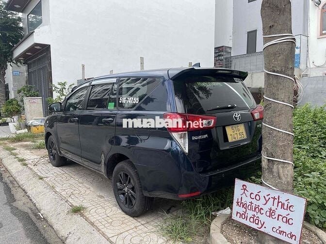 Toyota Innova 2018 Đen 7chỗ