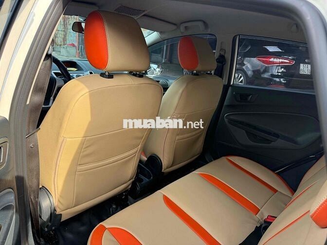 Ford Fiesta Hatchback 2013 Tự động Trắng
