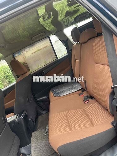Toyota Innova 2018 Đen 7chỗ