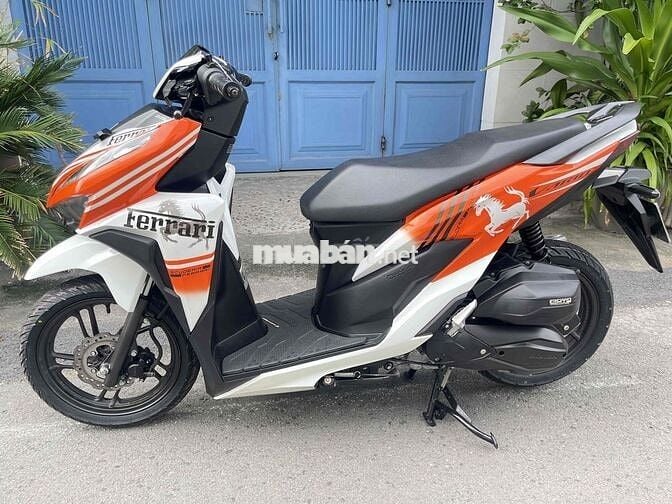 Honda Vario 150 2022 Trắng cam 700 km