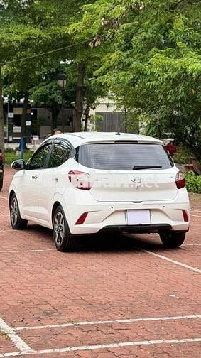 Hyundai i10 2022 Bản Full 1.2 Trắng 16.000 Km