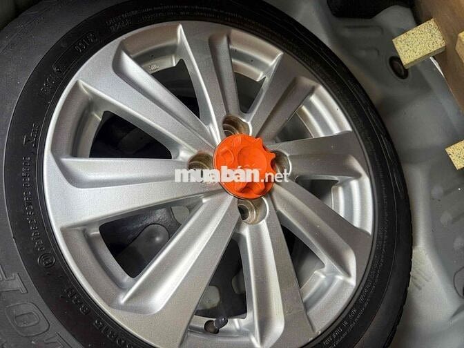 Toyota Vios 2016 Tự động 76000 km Bạc
