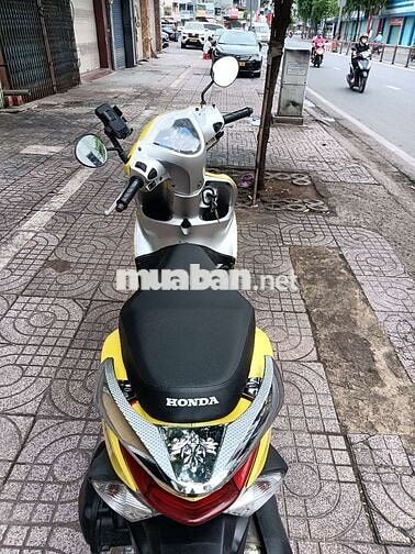 Honda Vision Vàng