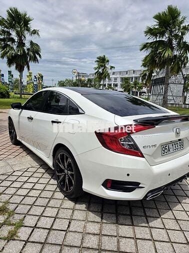 CIVIC 2019 1.8G UP RS NHẬP THÁI LAN CỰC SPORT