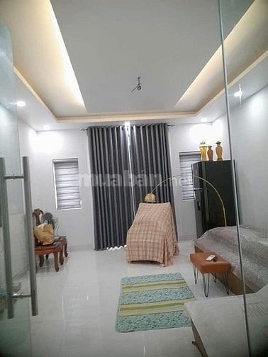 Nhà mặt tien Khu Tên Lửa, Giáp Q6, Ngang 4.5m. Giảm 1.2ty