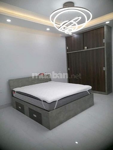 Nhà mặt tien Khu Tên Lửa, Giáp Q6, Ngang 4.5m. Giảm 1.2ty