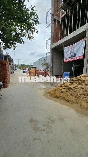 BÁN GẤP ĐẤT THỔ CƯ  5 X 20 XÂY DƯNG TỰ DO 1 TRỆT 3 LẦU