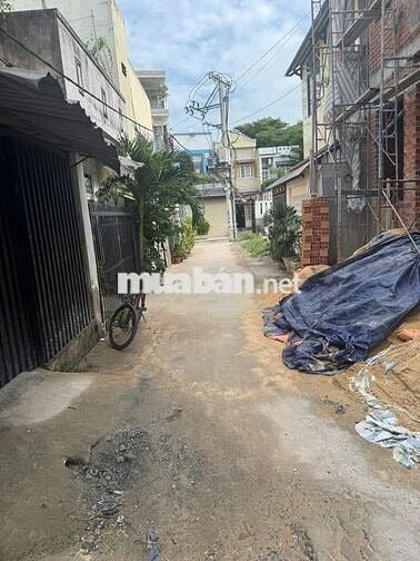 Cho thuê nhà nguyên căn điện nước riêng giá nhà nước, đường ô tô.