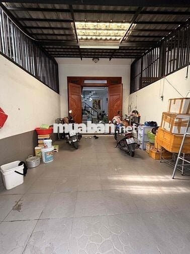 cho thuê nhà Thạnh xuân 22 sân ô tô 4 phòng ngủ 5wc sân thượng