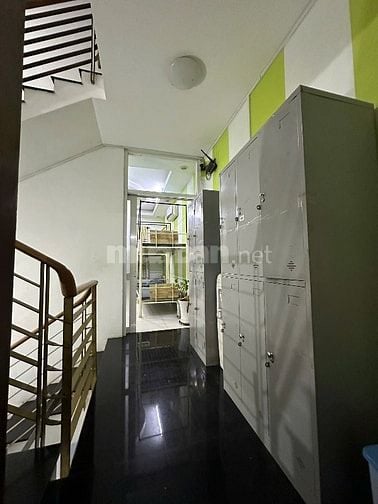 Cho thuê KÝ TÚC XÁ từ 1tr7/người (có rèm che mỗi giường nha)