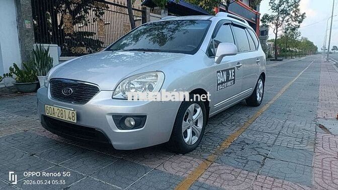 Kia Carens 7 chỗ Xăng Số sàn Bạc