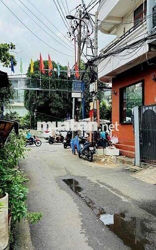 NC đinh bộ lĩnh ( sát mặt tiền ) 3pn . đối diện bến xe . ngang 4m