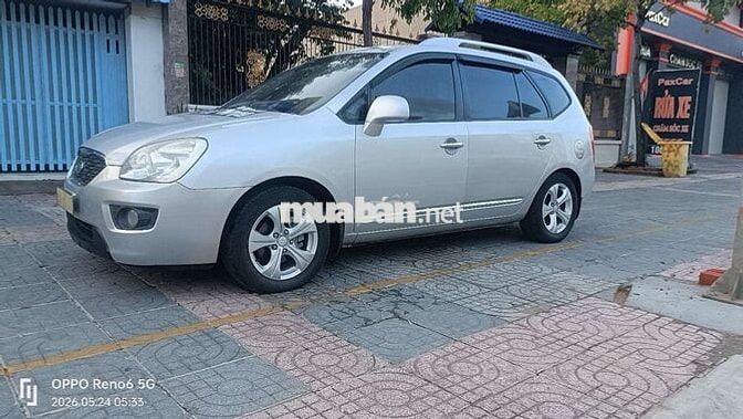 Kia Carens 7 chỗ Xăng Số sàn Bạc