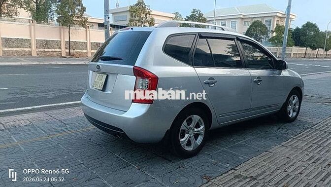Kia Carens 7 chỗ Xăng Số sàn Bạc