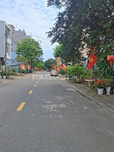 GIÁ RẺ- NHÀ 2 TẦNGX 90M2  MT PHẠM VĂN BẠCH – GẦN CẦU TIÊN SƠN- HOÀ CƯỜ