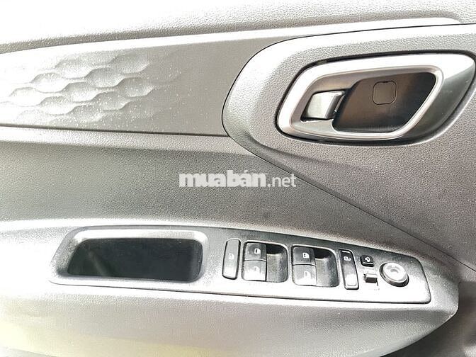 Hyundai Grand i10 2024 Tự động 11000 km Trắng