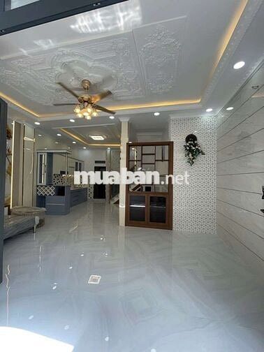 Bán nhà đẹp, ngay an dương vương , sát mặt  tiền xe tải, nhỉh 4tỷ lớn 