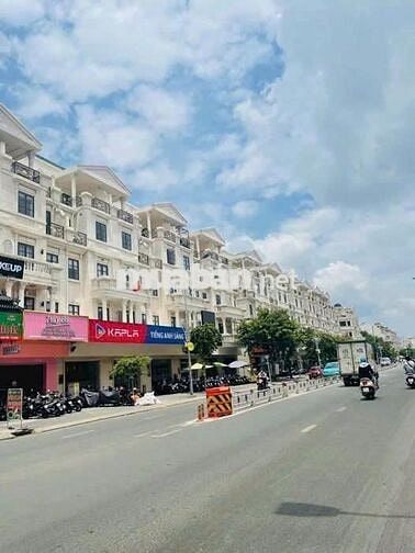 Cho thuê căn đôi Cityland 2 Mặt tiền Nguyễn Văn Lượng P10 Gò Vấp !