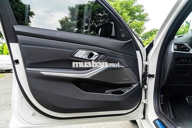 BMW 330i MSport LCI 2024 Trắng 9.000 Miles