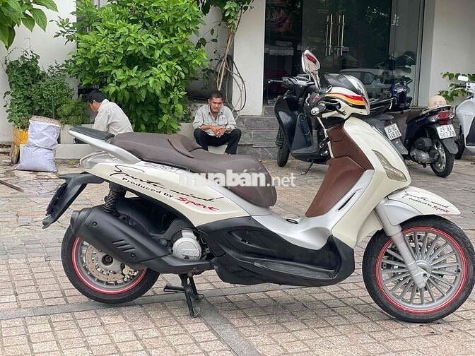 Vespa Beverly 2015 trả trc 9tr9 nhận xe