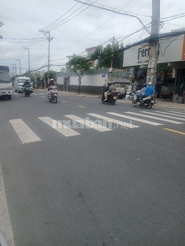 Cho thuê nhà nguyên căn mặt tiền Kha Vạn Cân, Thủ Đức. LH 0902779829
