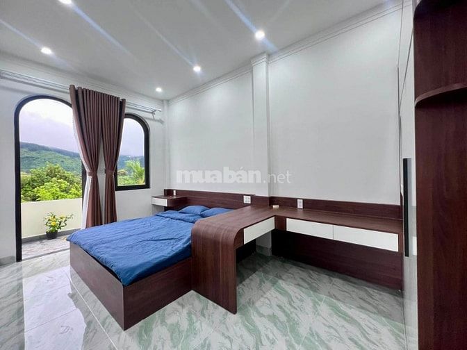 Cần Bán Nhà 140m² Full Thổ Cư Full Nội Thất Trung Tâm Đông Thanh