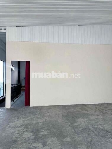 SANG NHƯỢNG MẶT BẰNG 300M² - GẦN BIỂN