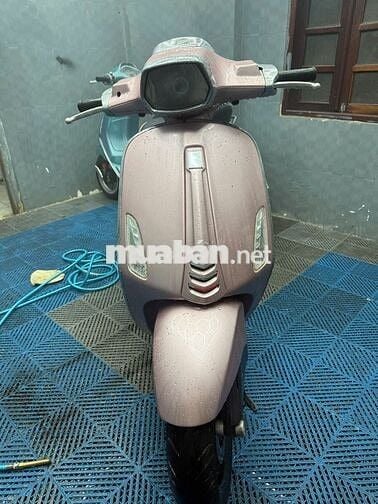 Piaggio Vespa 2017 màu Hồng