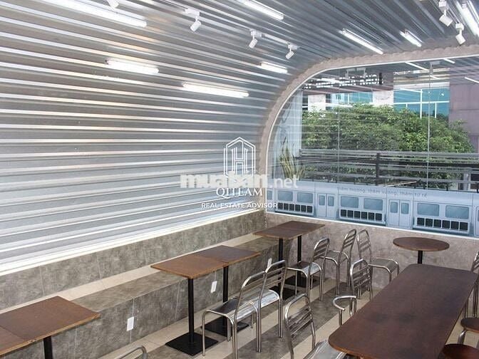 NGANG 20M - GÓC 3 MẶT TIỀN – LÊ THỊ RIÊNG , QUẬN 1 - 2 TẦNG SUỐT ĐẸP