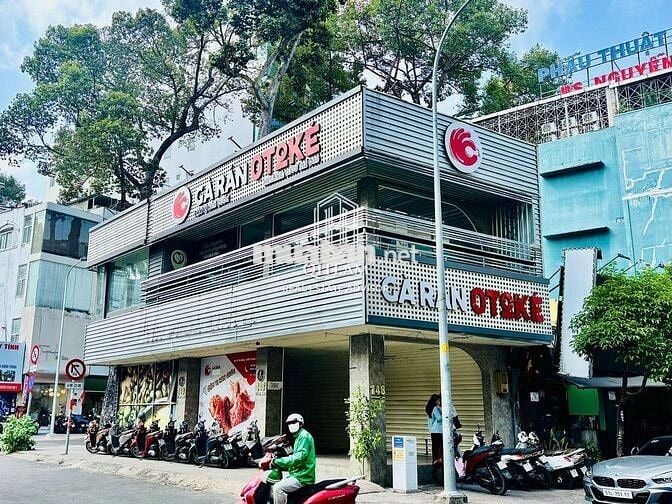 NGANG 20M - GÓC 3 MẶT TIỀN – LÊ THỊ RIÊNG , QUẬN 1 - 2 TẦNG SUỐT ĐẸP