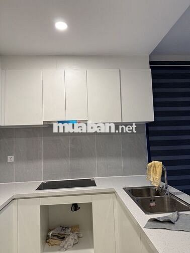 Cho thuê căn hộ 68m2 2PN 2WC Aurora Residence view Q1