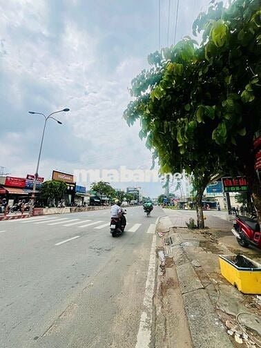 NHÀ CHO THUÊ MẶT TIỀN ĐƯỜNG LÊ TRỌNG TẤN 5X40M 1L VỊ TRÍ KHU KD ĐÔNG 