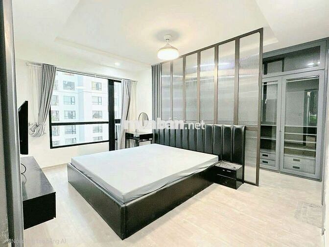 Căn hộ 18T Lê Văn Lương 102m2 3PNKK, tặng full NT, view đẹp, slot ô tô