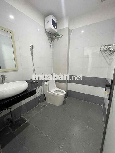 CHO THUÊ STUDIO/CCMN FULL NỘI THẤT- THANG MÁY- 30m ra đường lớn
