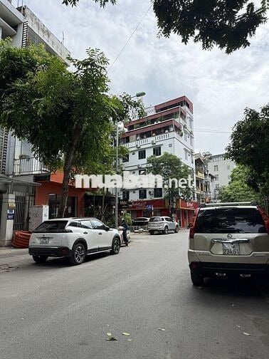 Em cần bán Lô Đất 42m2 ngay Văn Quán - Oto tránh ngay cổng - Hơn 6ty