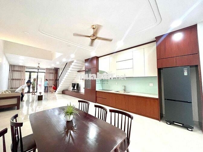 CHO THUÊ NHÀ NGUYÊN CĂN KĐT THÁI HƯNG 3PN GIÁ 22 TRIỆU/THÁNG