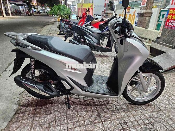 Honda SH125i ABS 2026 Bạc 2000 km