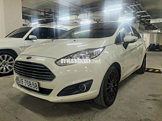 Ford Fiesta Titanium 2016 Trắng 74000 km