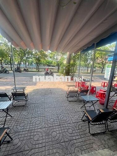 Sang nhượng mặt bằng quán cafe mặt tiền đường Hoàng Sa quận 1