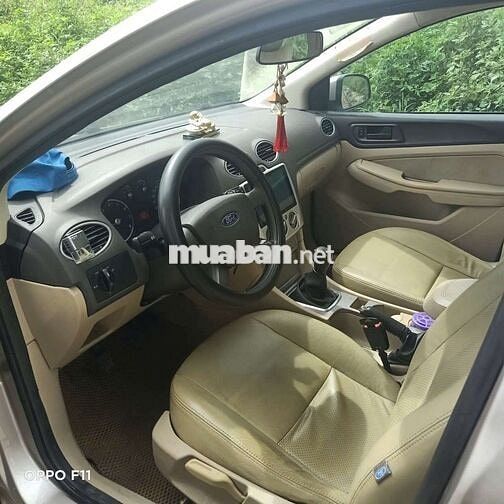 Ford Focus 2012 Số sàn Vàng cát 5 chỗ