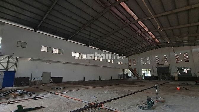 Chính Chủ Cho Thuê Kho Xưởng Mặt Tiền Nguyễn Văn Tạo, 2200m2, 2 Tầng