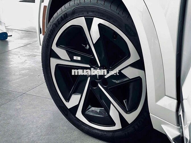 VF9 LÃI CỐ ĐỊNH 3NĂM 5%.BAO NỢ XẤU NHÓM 5