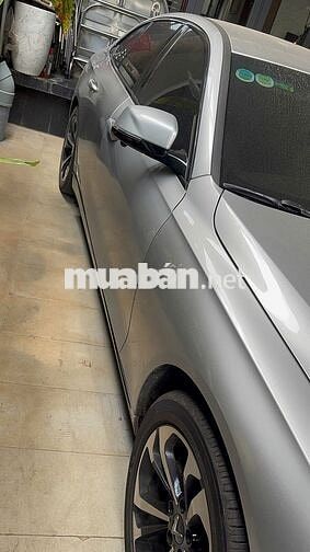 VinFast Lux A 2.0 Bạc Việt Nam
