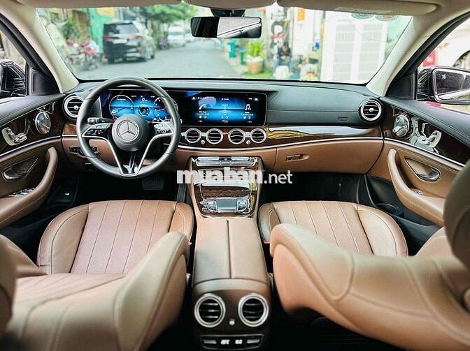 Mercedes-Benz E 200 Exclusive 2021 Đen Tự động