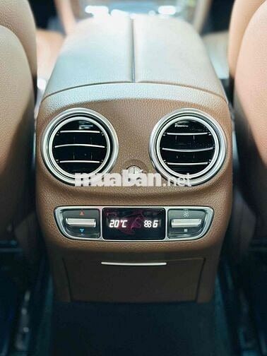 Mercedes-Benz E 200 Exclusive 2021 Đen Tự động
