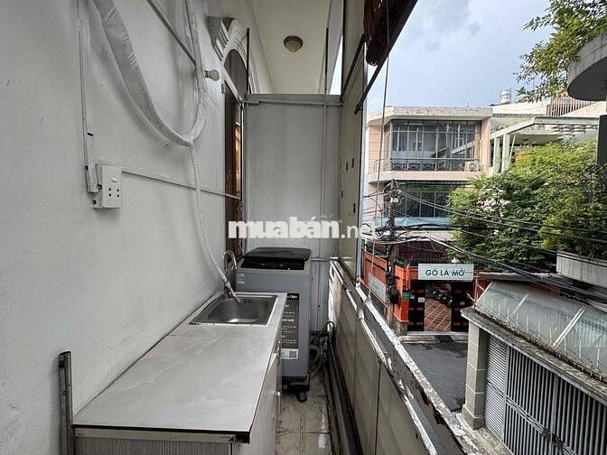 ‼️PHÒNG BAN CÔNG FULL NỘI THẤT TÁCH BẾP - NGÃ TƯ PHÚ NHUẬN‼️