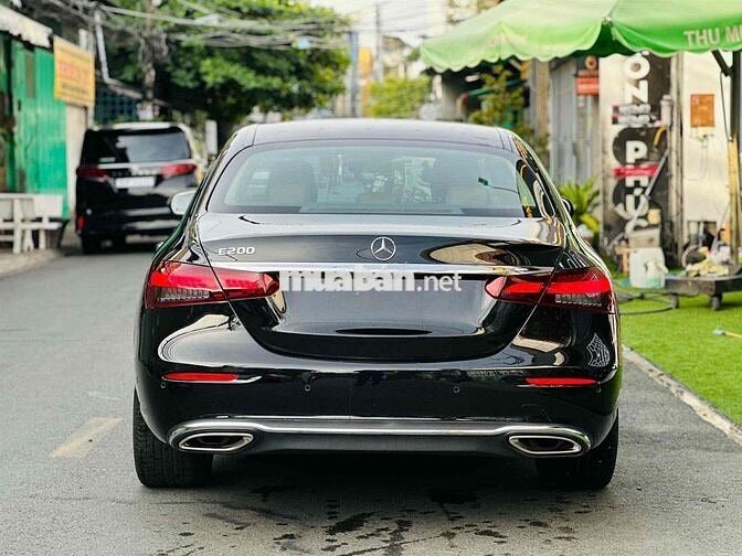 Mercedes-Benz E 200 Exclusive 2021 Đen Tự động
