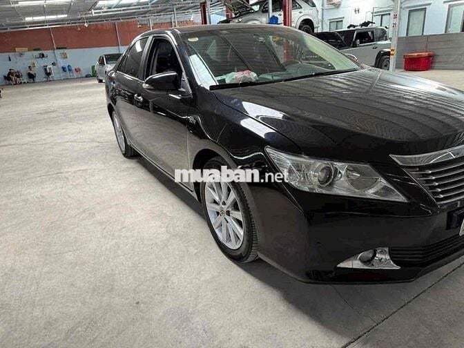 Toyota Camry 2.5Q 2013 màu đen