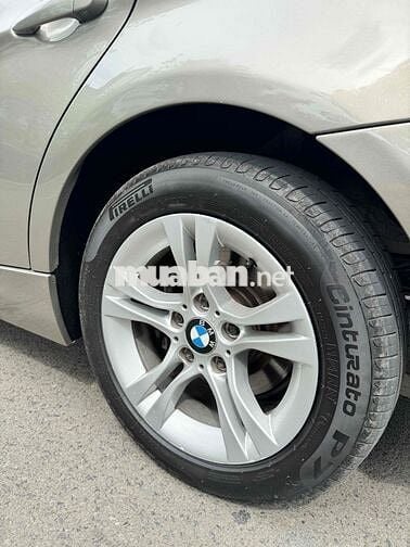 BMW 320i model 2010 Vàng cát
