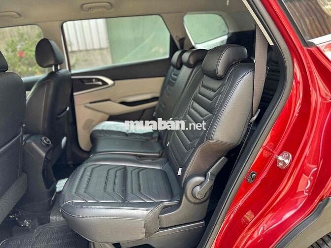 Kia Carens Luxury 2025 Màu đỏ